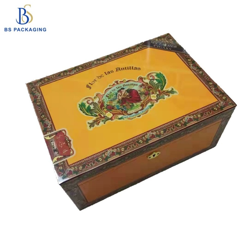 printed logo cigar box-1.jpg