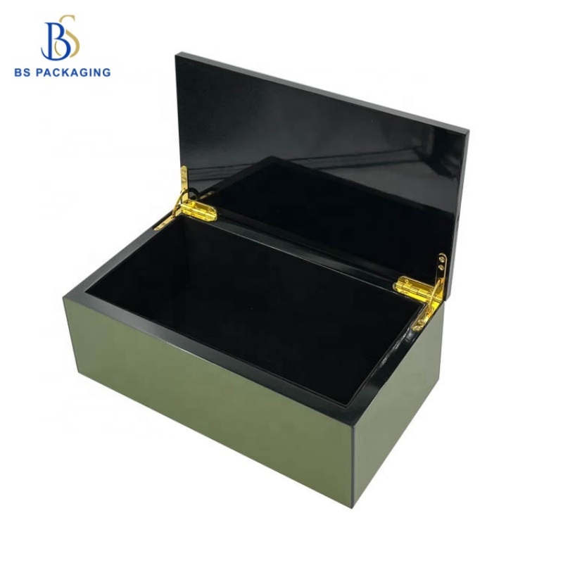High glossy woden box.jpg